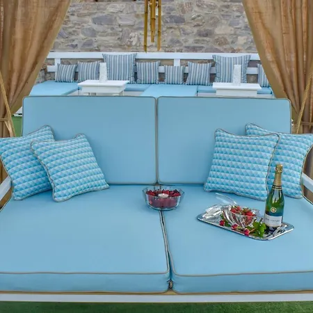 Ftelia Luxury Studios Villa *