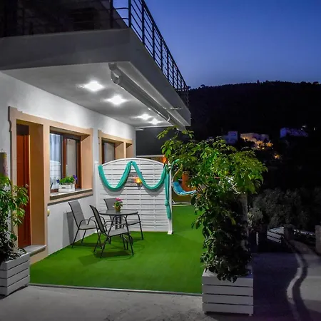 Ftelia Luxury Studios Villa