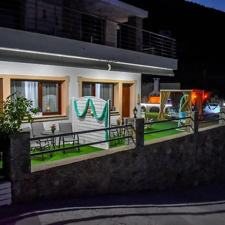 וילה Ftelia Luxury