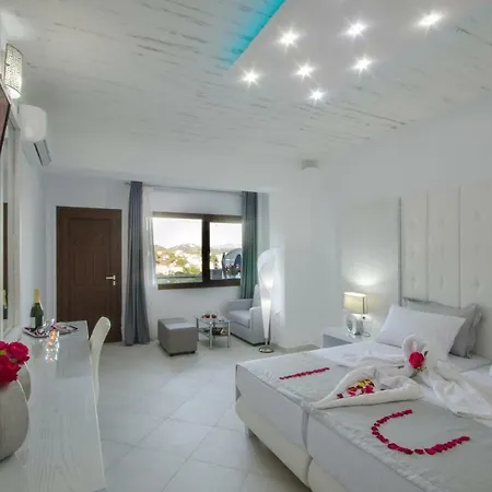 Ftelia Luxury Studios Megali Ammos (Skiathos)