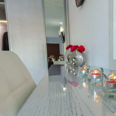 Ftelia Luxury Studios *