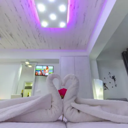 Ftelia Luxury Studios Megali Ammos (Skiathos)