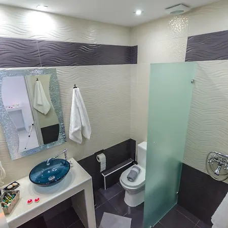 Willa Ftelia Luxury Studios *