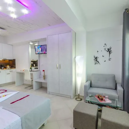 Ftelia Luxury Studios Willa