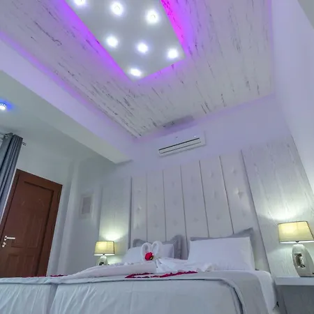 וילה Ftelia Luxury