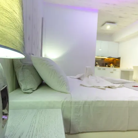 Ftelia Luxury Studio 