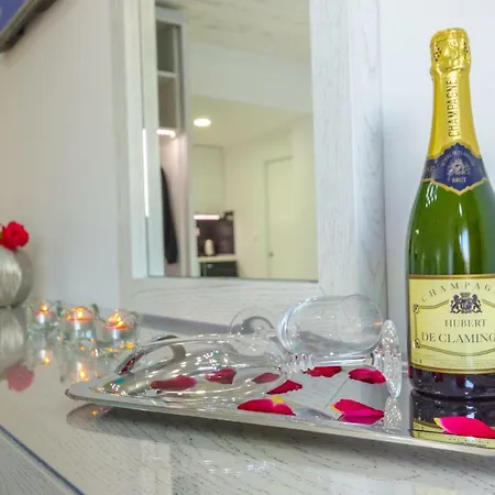 Ftelia Luxury Studio 