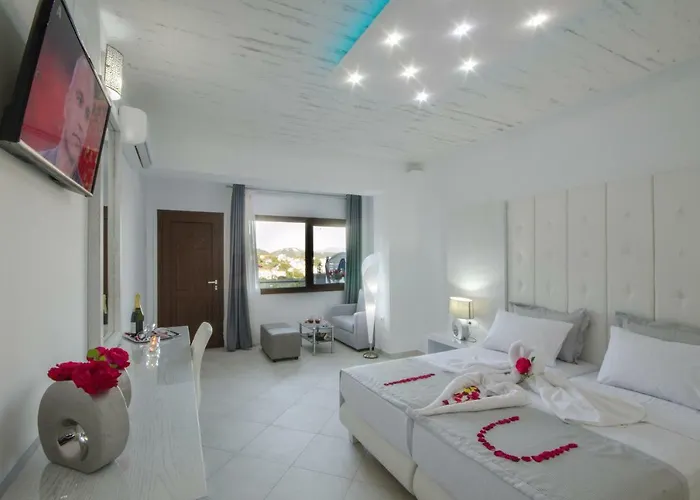 Ftelia Luxury Мегали-Аммос